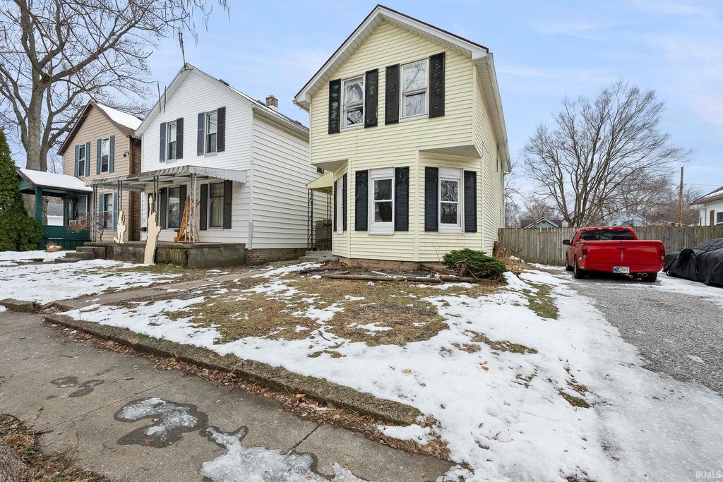 Photo of 1207 Elm Street, Fort Wayne, IN 46808 (MLS # 202548832)