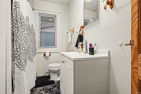 Tiny photo for 1249 N Meade Street, South Bend, IN 46628 (MLS # 202614980)
