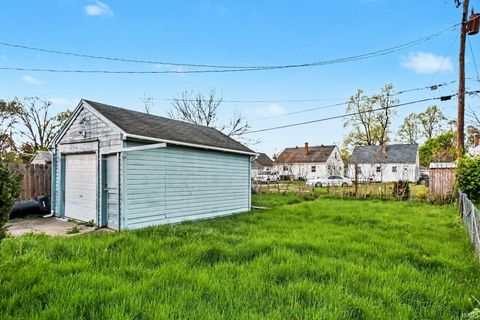 Tiny photo for 1249 N Meade Street, South Bend, IN 46628 (MLS # 202614980)