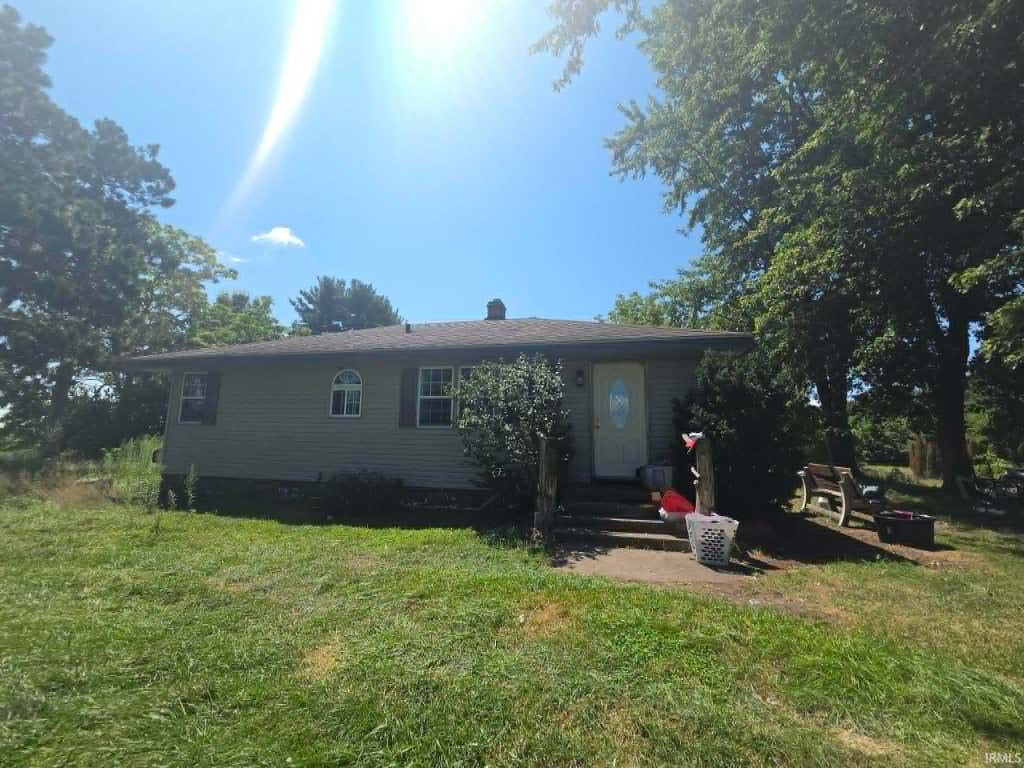 Photo of 9477 W 300 N, Winamac, IN 46996 (MLS # 202631482)