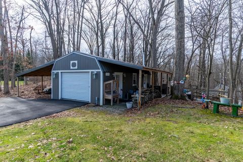 Tiny photo for 175 Lane 101 Lake Minifenokee, Fremont, IN 46737 (MLS # 202608520)