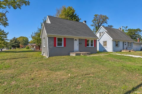 Tiny photo for 1015 S Alvord Boulevard, Evansville, IN 47714 (MLS # 202643772)