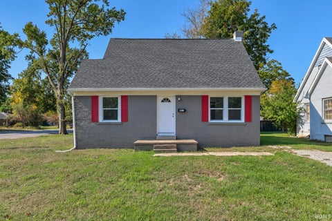 Photo of 1015 S Alvord Boulevard, Evansville, IN 47714 (MLS # 202643772)