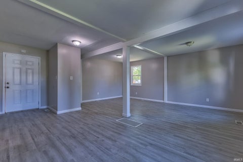 Tiny photo for 1015 S Alvord Boulevard, Evansville, IN 47714 (MLS # 202643772)