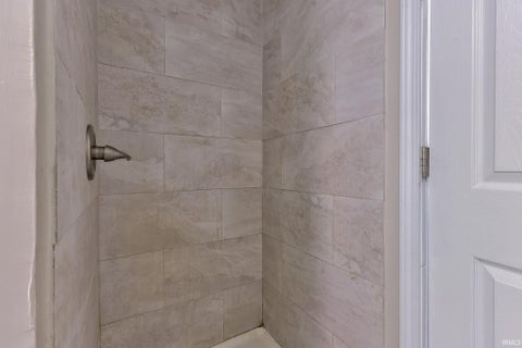 Tiny photo for 1015 S Alvord Boulevard, Evansville, IN 47714 (MLS # 202643772)