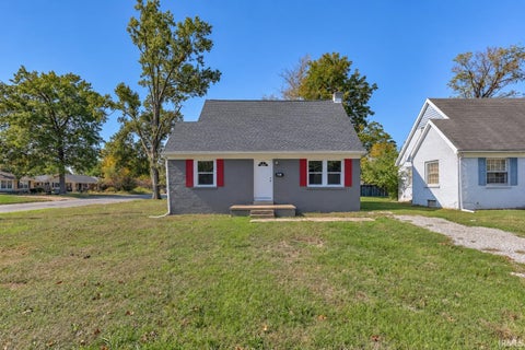 Tiny photo for 1015 S Alvord Boulevard, Evansville, IN 47714 (MLS # 202643772)