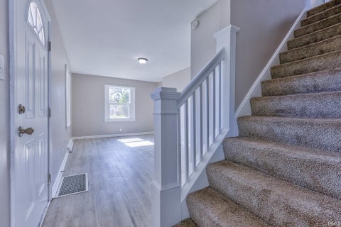 Tiny photo for 1015 S Alvord Boulevard, Evansville, IN 47714 (MLS # 202643772)
