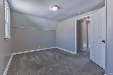 Tiny photo for 1015 S Alvord Boulevard, Evansville, IN 47714 (MLS # 202643772)