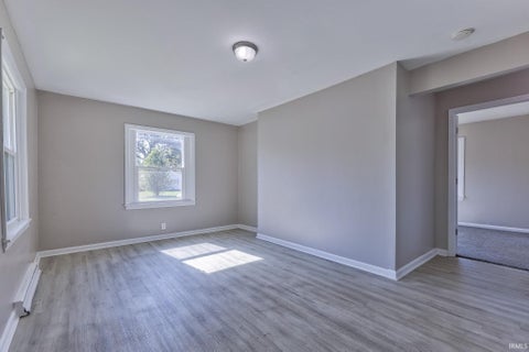 Tiny photo for 1015 S Alvord Boulevard, Evansville, IN 47714 (MLS # 202643772)