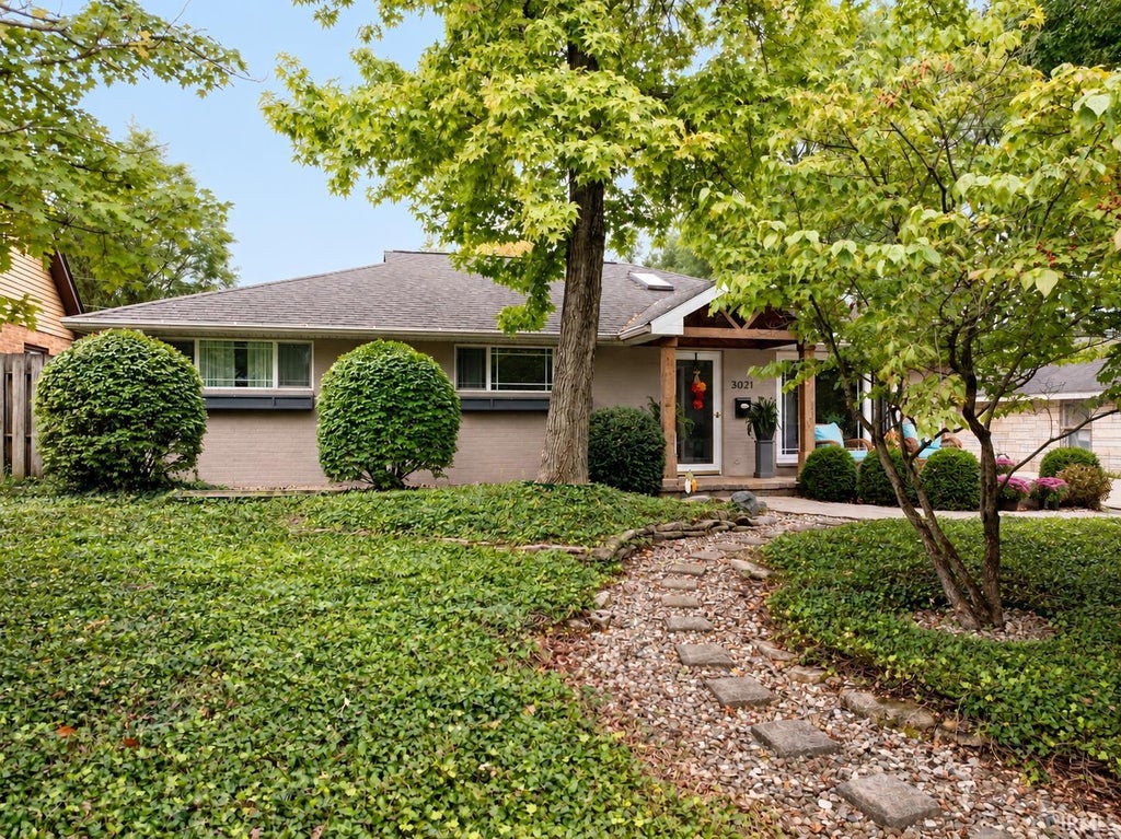 Photo of 3021 W Main Street, Muncie, IN 47304 (MLS # 202639946)