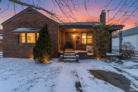 Photo of 1220 N WABASH Avenue, Kokomo, IN 46901 (MLS # 202605746)