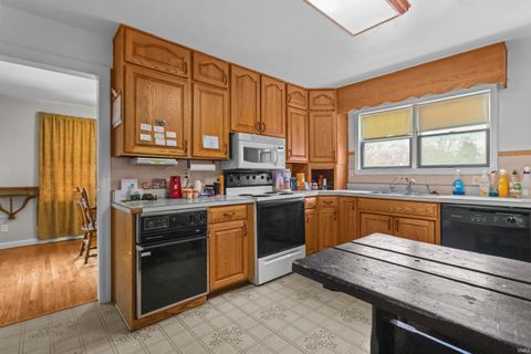 Tiny photo for 1220 N WABASH Avenue, Kokomo, IN 46901 (MLS # 202605746)