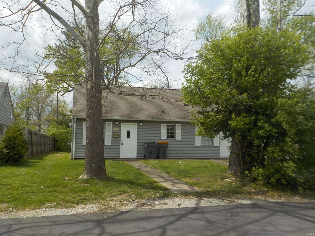 Photo of 405 N Clark Street, Bloomington, IN 47408 (MLS # 202614076)