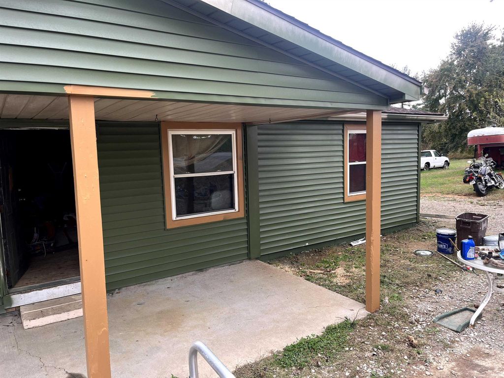 Photo of 1706 N Orchard Road, Rockport, IN 47635 (MLS # 202601731)