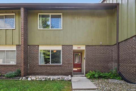 Photo of 2500 Topsfield Road #603, South Bend, IN 46614 (MLS # 202628299)