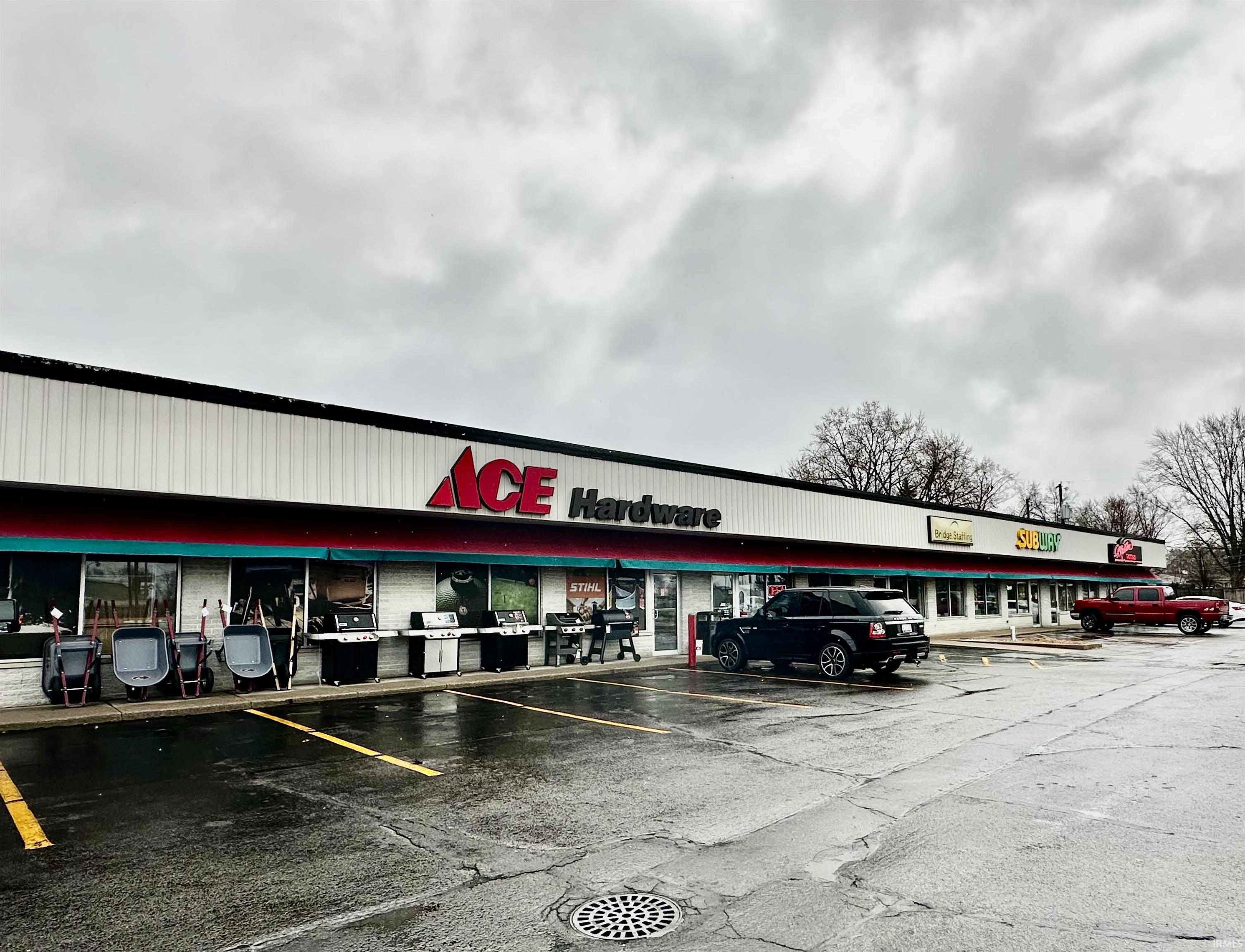 Elkhart, Indiana 46516, United States, ,Commercial,Active,94152