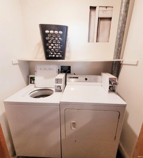 Tiny photo for 409 Franklin Street, Delphi, IN 46923 (MLS # 202609260)