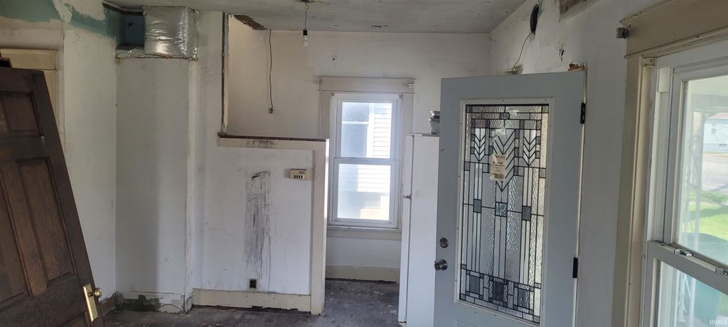 Photo of 1419 Union Street, Mishawaka, IN 46544 (MLS # 202610002)