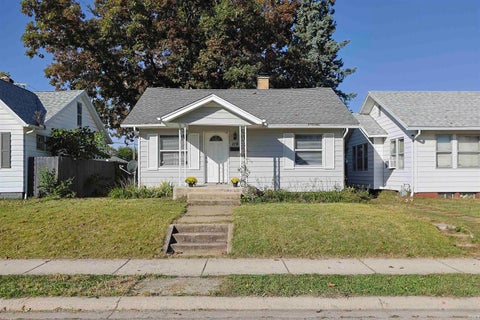 Tiny photo for 119 River Avenue, Mishawaka, IN 46544 (MLS # 202642712)