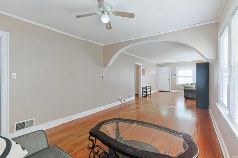 Tiny photo for 119 River Avenue, Mishawaka, IN 46544 (MLS # 202642712)