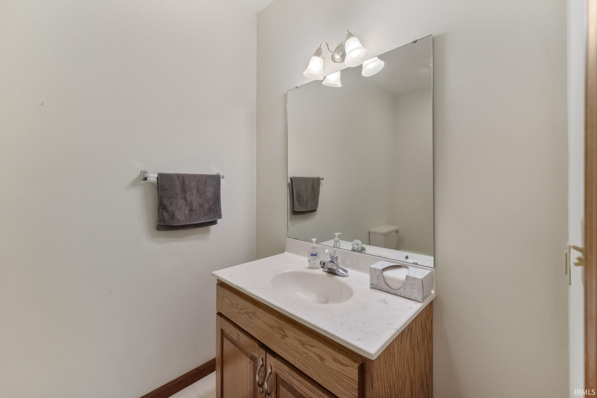 Lafayette, Indiana 47909, United States, 3 Bedrooms Bedrooms, ,3 BathroomsBathrooms,Residential,Pending,128066