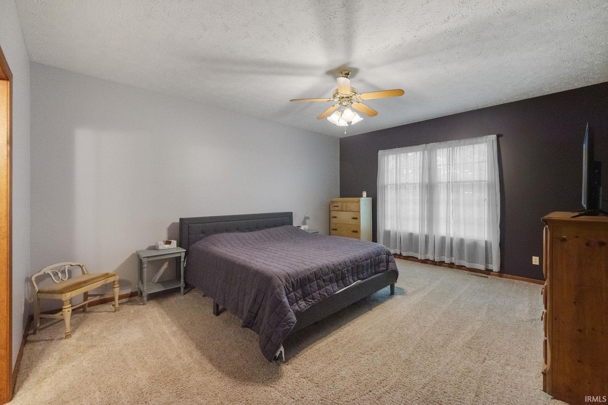 Lafayette, Indiana 47909, United States, 3 Bedrooms Bedrooms, ,3 BathroomsBathrooms,Residential,Pending,128066