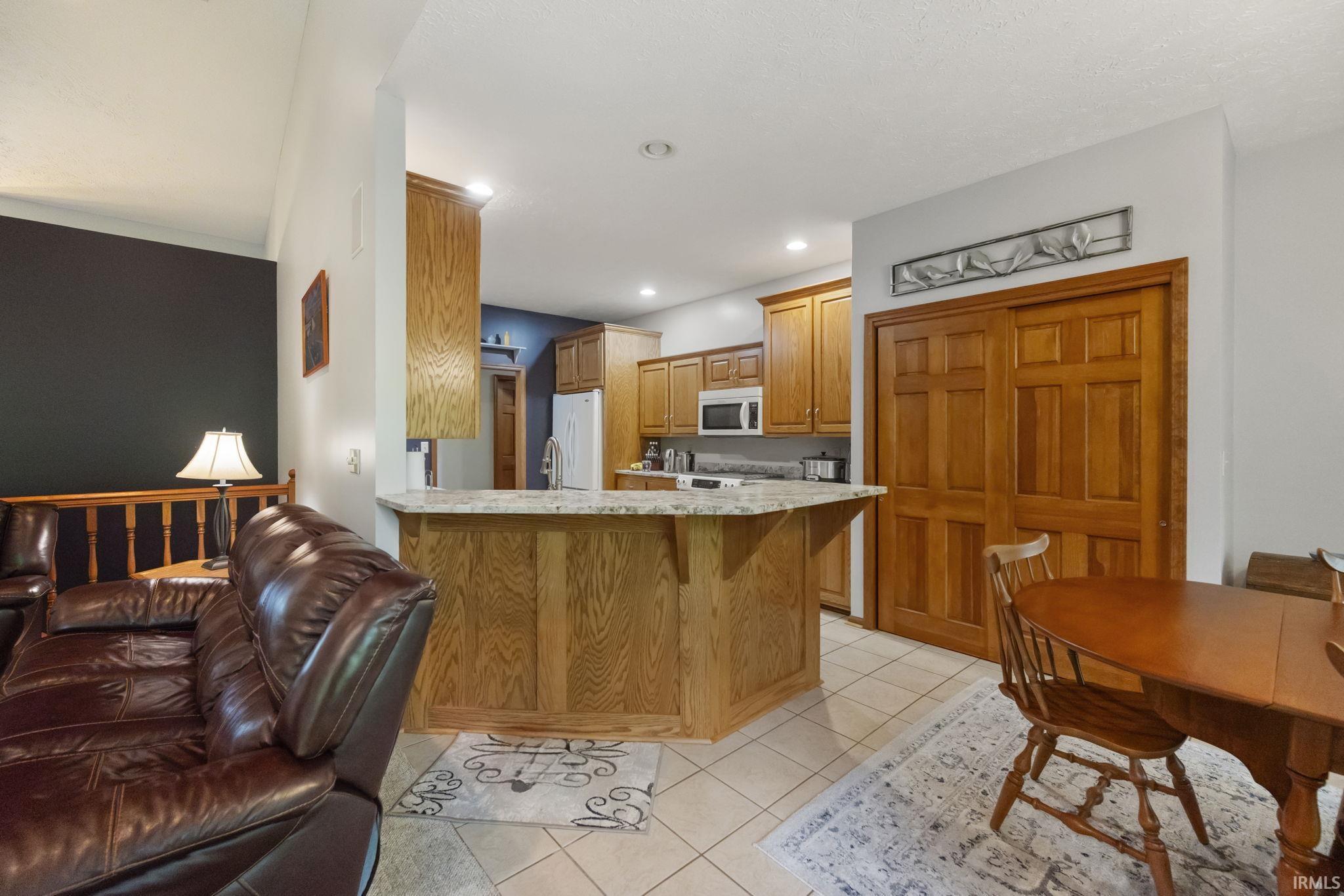 Lafayette, Indiana 47909, United States, 3 Bedrooms Bedrooms, ,3 BathroomsBathrooms,Residential,Pending,128066