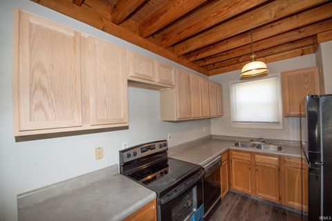 Tiny photo for 1511 Kossuth Street, Lafayette, IN 47905 (MLS # 202543478)
