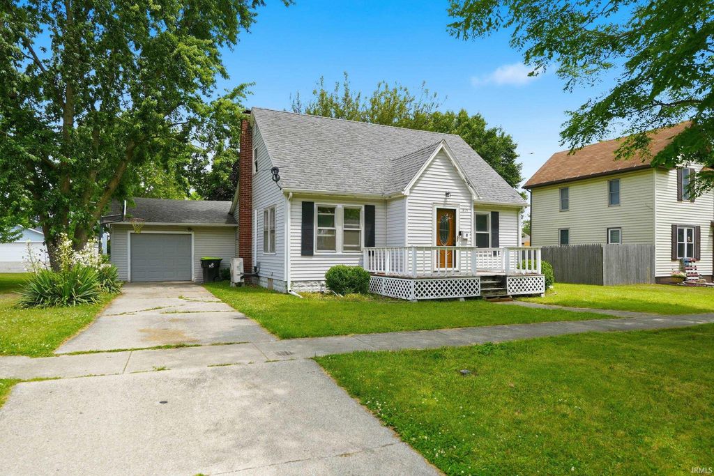 Photo of 315 W Oak Street, Butler, IN 46721 (MLS # 202626196)