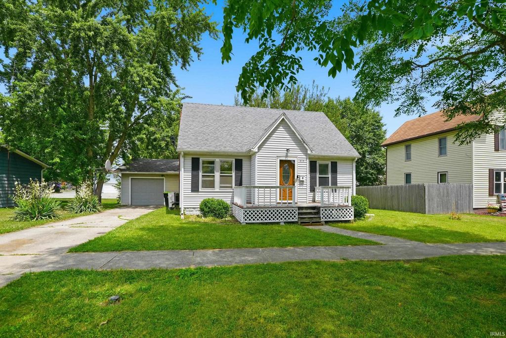Photo of 315 W Oak Street, Butler, IN 46721 (MLS # 202626196)