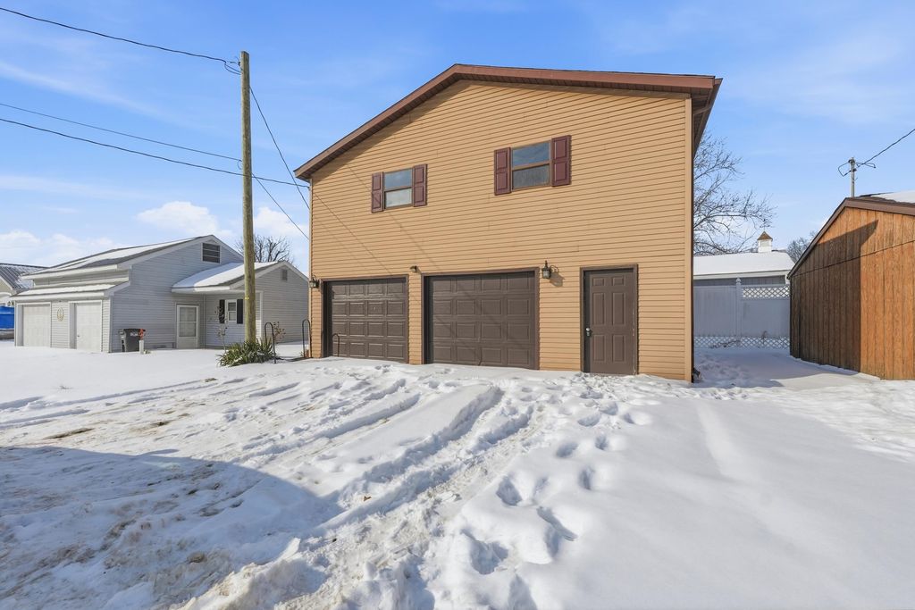 Photo of 625 S (rear) 455 E, Wolcottville, IN 46795 (MLS # 202604420)