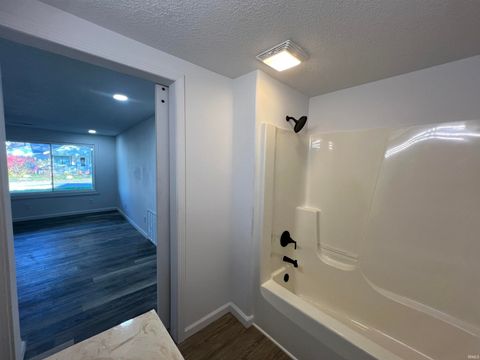 Tiny photo for 2417 N Calumet Street, Kokomo, IN 46901 (MLS # 202545302)