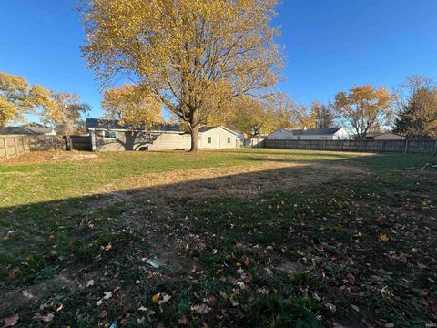 Tiny photo for 2417 N Calumet Street, Kokomo, IN 46901 (MLS # 202545302)