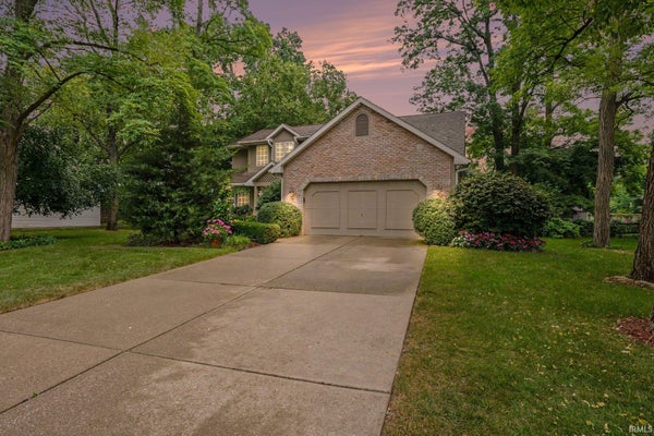 53052 FERNWOOD DR, SOUTH BEND, IN 46637 - Image 2da3f6f2b597d8f11bcaa2923efd92c6/2120034178