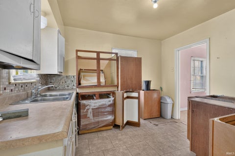 Tiny photo for 1211 S Evans Avenue, Evansville, IN 47713 (MLS # 202643820)