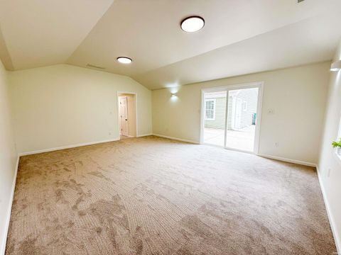 Tiny photo for 1719 Maplehurst Avenue, Mishawaka, IN 46545 (MLS # 202614387)