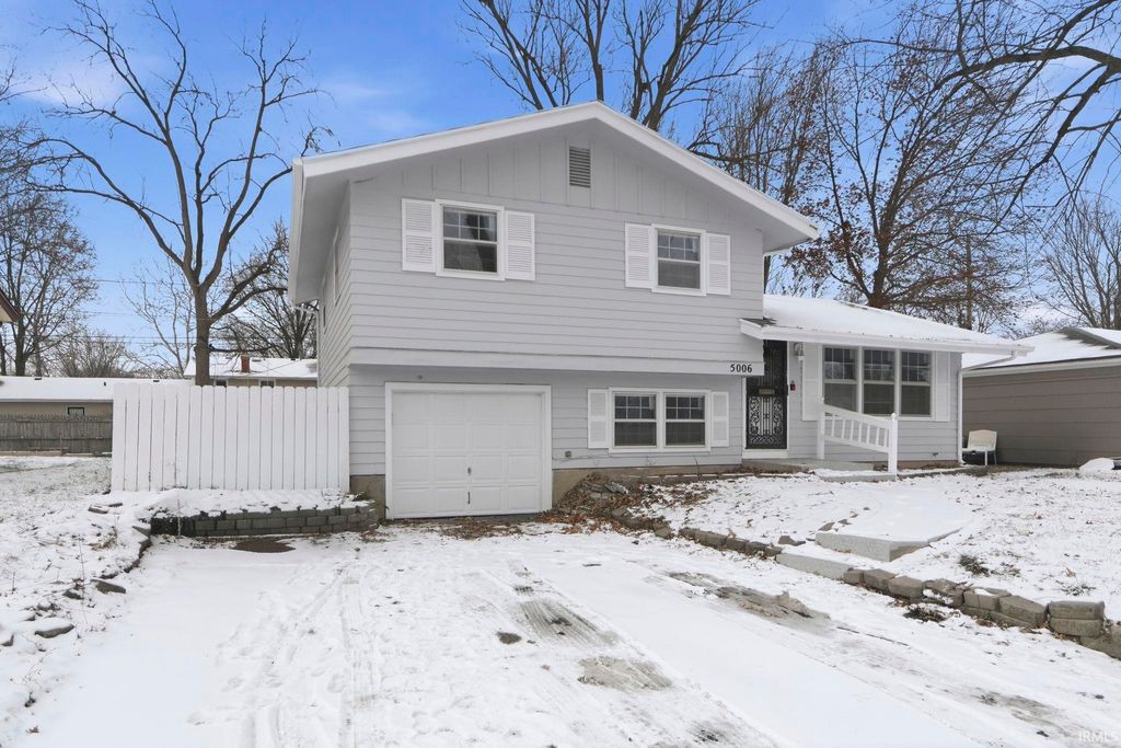 Photo of 5006 Hessen Cassel Road, Fort Wayne, IN 46806 (MLS # 202549287)