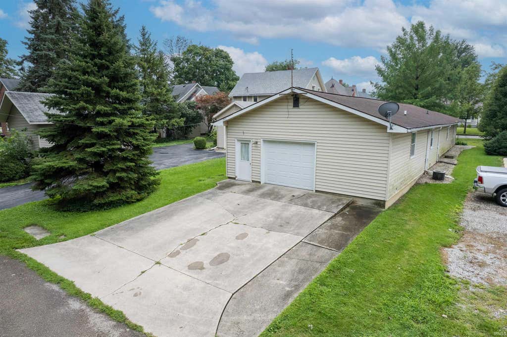 Photo of 418 N 2nd Street, Decatur, IN 46733 (MLS # 202635287)