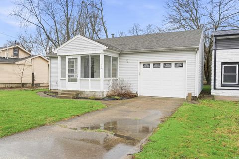Tiny photo for 116 E Andover Avenue, Muncie, IN 47303 (MLS # 202608954)