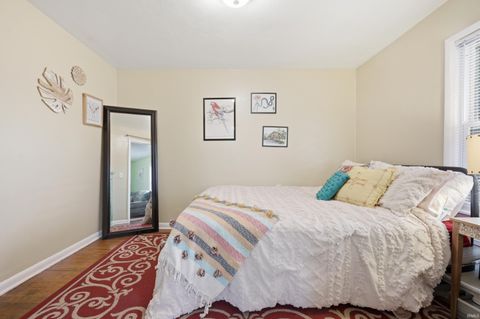 Tiny photo for 116 E Andover Avenue, Muncie, IN 47303 (MLS # 202608954)