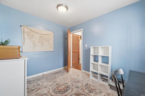 Tiny photo for 116 E Andover Avenue, Muncie, IN 47303 (MLS # 202608954)