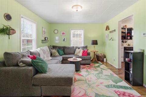 Tiny photo for 116 E Andover Avenue, Muncie, IN 47303 (MLS # 202608954)