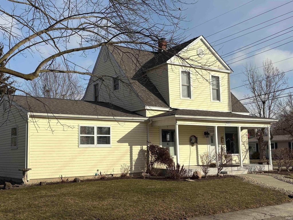 Photo of 427 E Central Avenue, Bluffton, IN 46714 (MLS # 202602486)