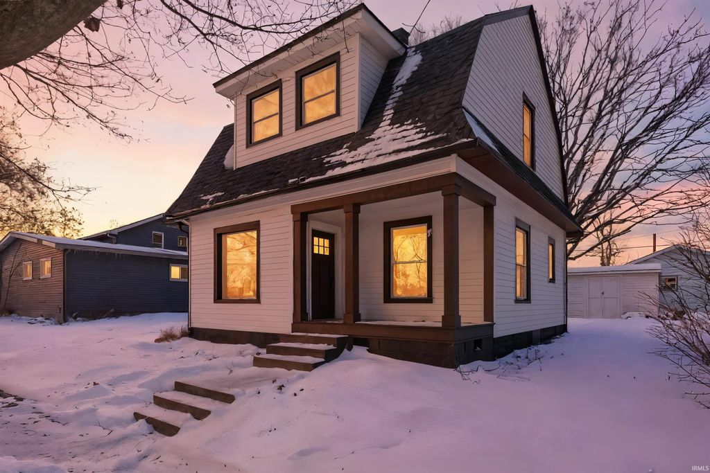 Photo of 422 W Rush Street, Kendallville, IN 46755 (MLS # 202548663)