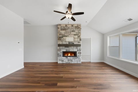 Tiny photo for 10945 Wild Iris Cove, Fort Wayne, IN 46818 (MLS # 202628581)