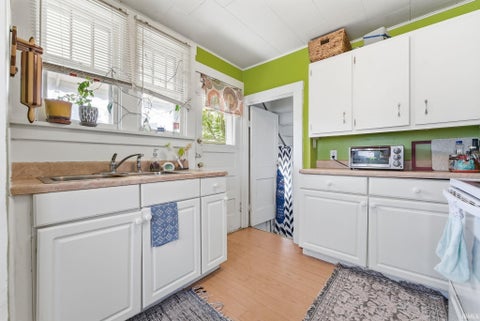 Tiny photo for 2189 Westbrook Drive, Fort Wayne, IN 46805 (MLS # 202637944)