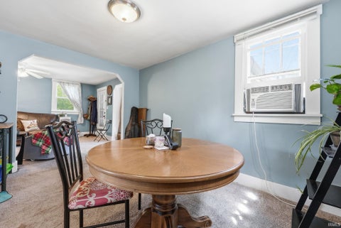 Tiny photo for 2189 Westbrook Drive, Fort Wayne, IN 46805 (MLS # 202637944)