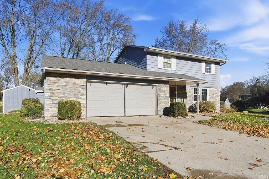 Photo of 2626 Darwood Grove, New Haven, IN 46774 (MLS # 202545875)