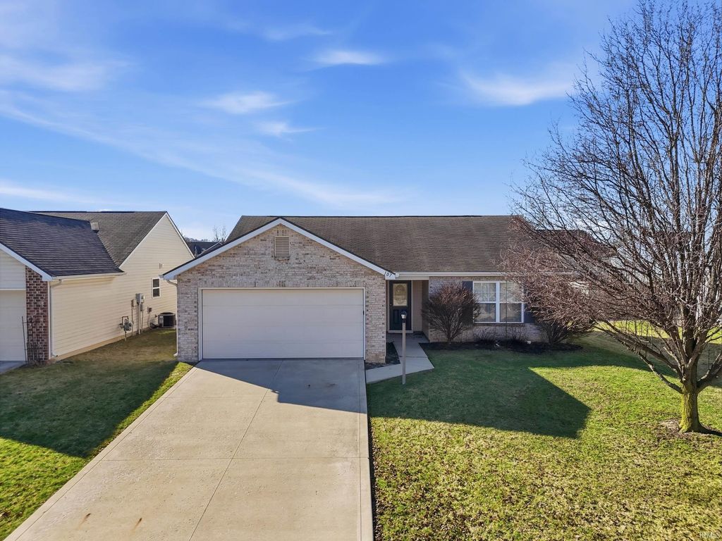 Photo of 107 Caperiole Place, Fort Wayne, IN 46825 (MLS # 202608599)
