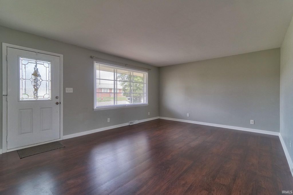 Photo of 330 Vista Drive, Mount Vernon, IN 47620 (MLS # 202609967)